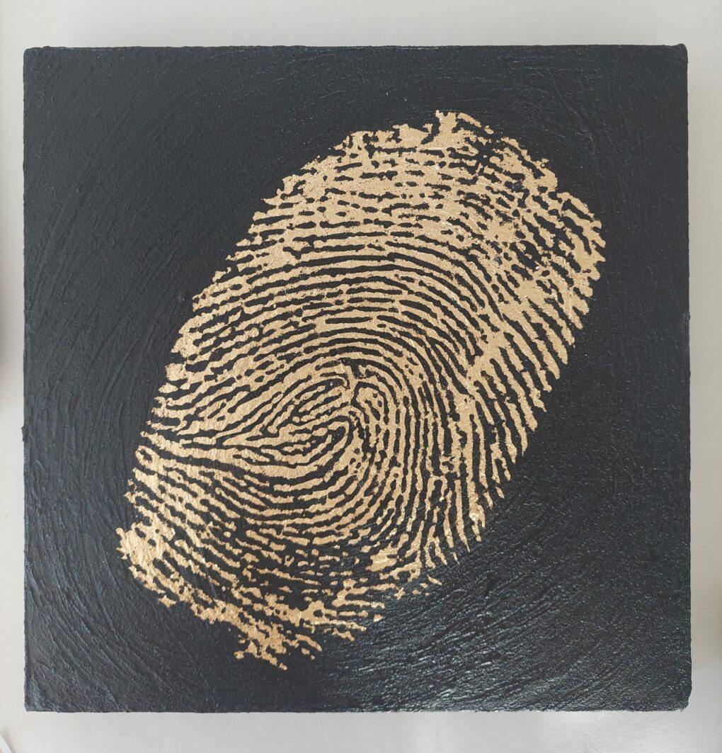 Ein passendes Geschen: Mögen deine Abdrücke auf dieser Welt golden sein...